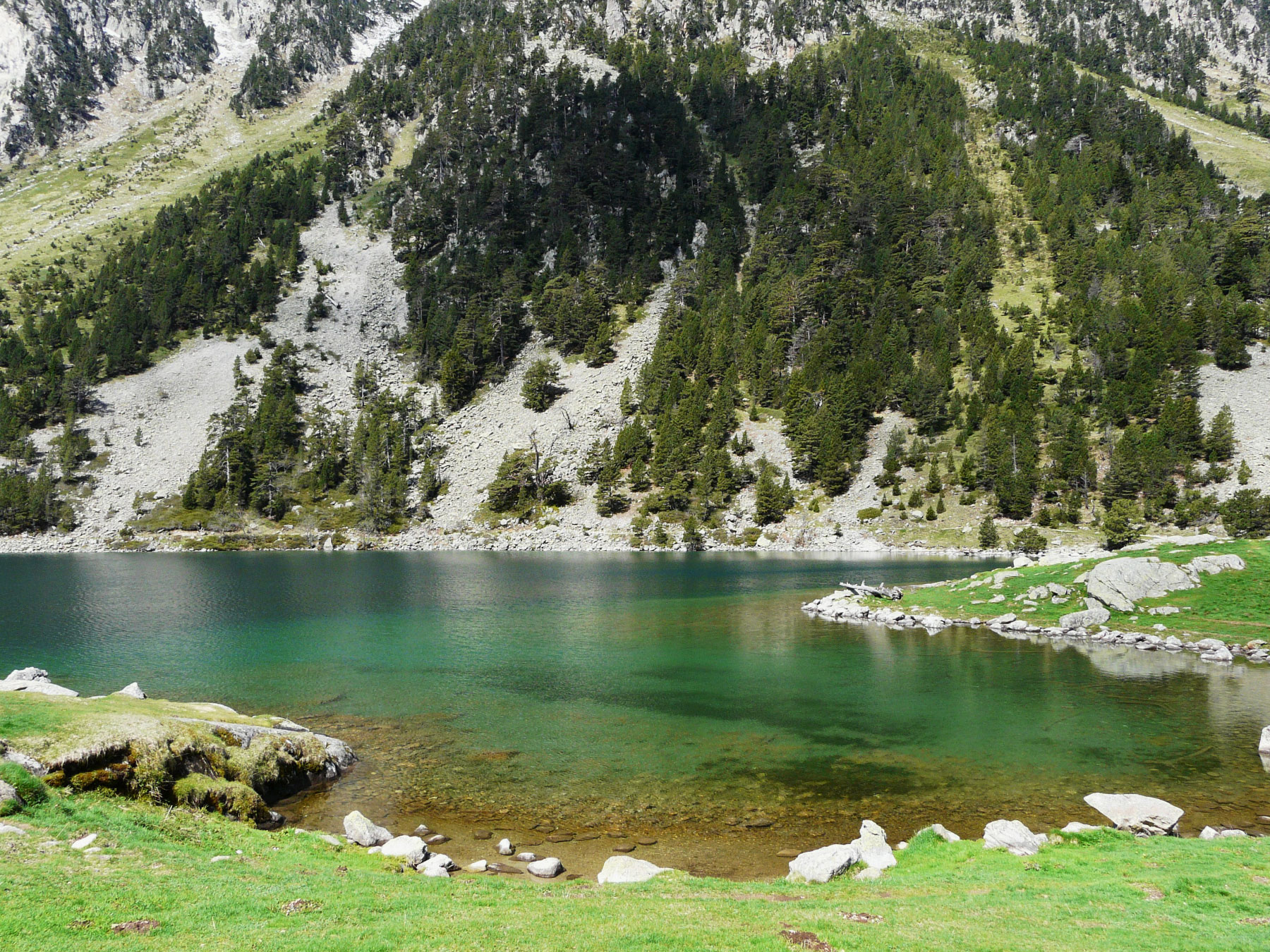 Cauterets (Photo license: CC BY-SA 3.0)